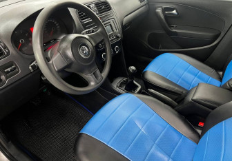 Подержанный автомобиль Volkswagen Polo Sedan 2014 года (9 фото)