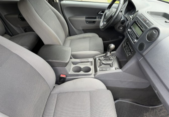 Подержанный автомобиль Volkswagen Amarok 2010 года (9 фото)