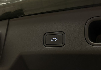 Подержанный автомобиль Geely Atlas 2024 года (27 фото)