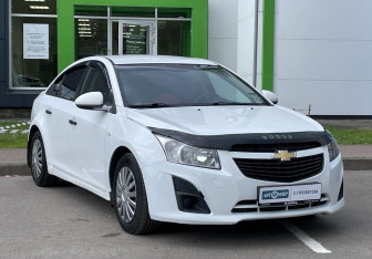 Подержанный автомобиль Chevrolet Cruze Sedan 2012 года (3 фото)