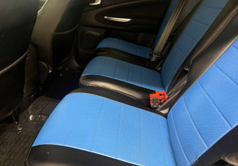 Подержанный автомобиль Ford S-MAX 2011 года (13 фото)