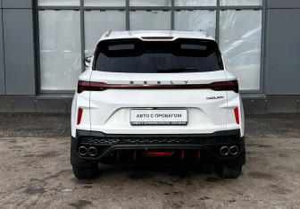 Подержанный автомобиль Geely Coolray 2023 года (5 фото)