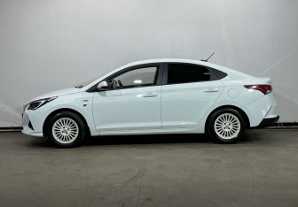 Подержанный автомобиль Hyundai Solaris Sedan 2020 года (8 фото)
