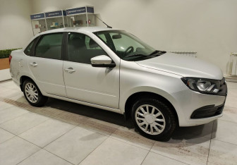 Подержанный автомобиль LADA (ВАЗ) Granta Liftback 2022 года (4 фото)