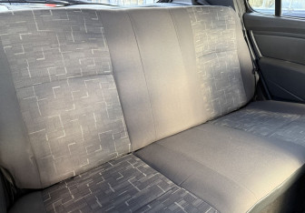 Подержанный автомобиль Renault Sandero 2011 года (10 фото)