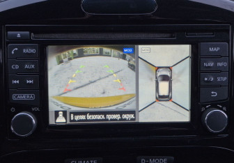 Подержанный автомобиль Nissan Juke 2014 года (15 фото)