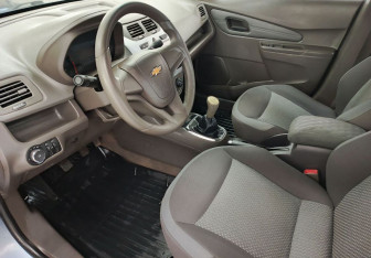 Подержанный автомобиль Chevrolet Cobalt Sedan 2013 года (10 фото)