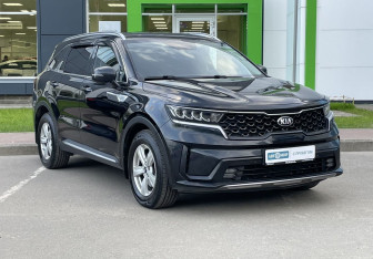 Подержанный автомобиль Kia Sorento 2021 года (3 фото)