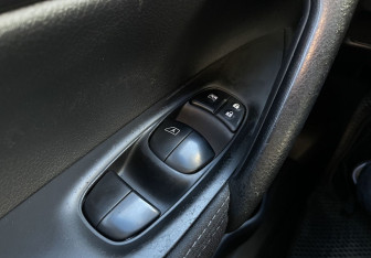 Подержанный автомобиль Nissan Qashqai 2016 года (14 фото)