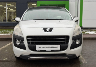 Подержанный автомобиль Peugeot 3008 2011 года (2 фото)