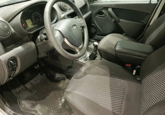 Подержанный автомобиль LADA (ВАЗ) Granta Sedan 2018 года (13 фото)