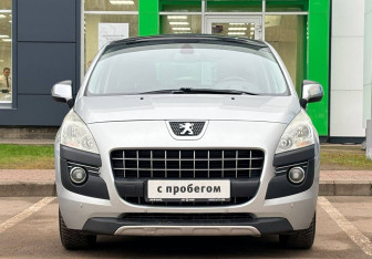 Подержанный автомобиль Peugeot 3008 2011 года (2 фото)