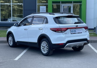 Подержанный автомобиль Kia Rio Hatchback 2019 года (7 фото)