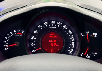 Подержанный автомобиль Kia Sportage 2013 года (12 фото)