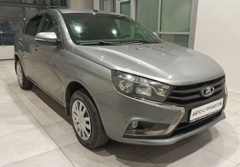 Подержанный автомобиль LADA (ВАЗ) Vesta Sedan 2021 года (3 фото)
