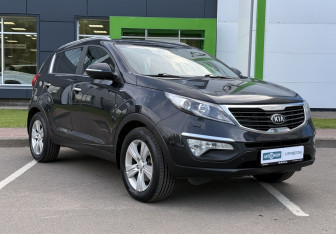 Подержанный автомобиль Kia Sportage 2013 года (3 фото)