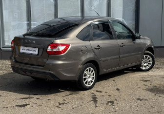 Подержанный автомобиль LADA (ВАЗ) Granta Liftback 2019 года (5 фото)