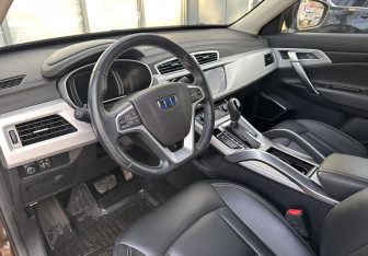 Подержанный автомобиль Geely Atlas 2019 года (9 фото)