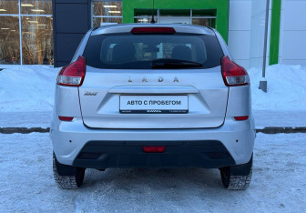 Подержанный автомобиль LADA (ВАЗ) XRAY 2017 года (6 фото)