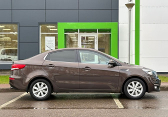 Подержанный автомобиль Kia Rio Sedan 2016 года (4 фото)