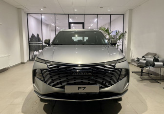 Новый Haval F7 2025 (2 фото)