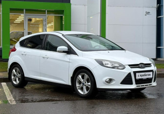 Подержанный автомобиль Ford Focus Hatchback 2012 года (3 фото)