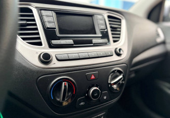 Подержанный автомобиль Hyundai Solaris Sedan 2019 года (15 фото)