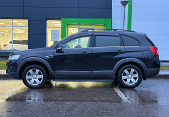 Подержанный автомобиль Chevrolet Captiva 2013 года (8 фото)