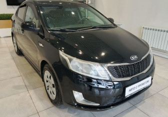Подержанный автомобиль Kia Rio Sedan 2013 года (3 фото)