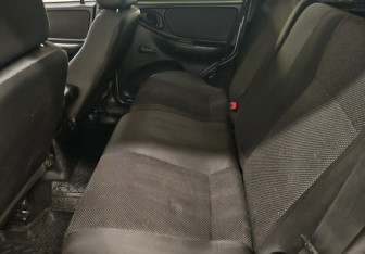 Подержанный автомобиль Chevrolet Niva 2013 года (12 фото)
