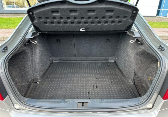 Подержанный автомобиль Skoda Octavia Liftback 2013 года (15 фото)