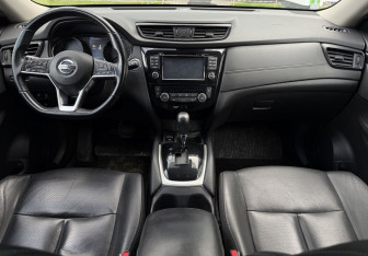 Подержанный автомобиль Nissan X-Trail 2019 года (10 фото)