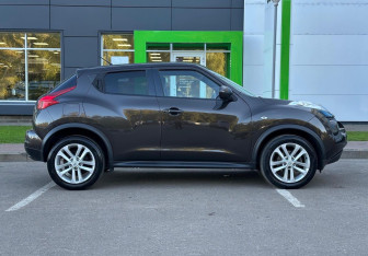 Подержанный автомобиль Nissan Juke 2012 года (6 фото)
