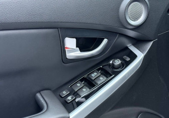 Подержанный автомобиль SsangYong Actyon 2014 года (15 фото)