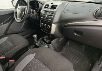 Подержанный автомобиль LADA (ВАЗ) Granta Wagon 2019 года (14 фото)