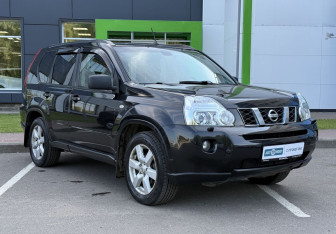 Подержанный автомобиль Nissan X-Trail 2008 года (3 фото)
