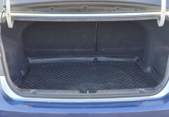 Подержанный автомобиль Kia Rio Sedan 2012 года (17 фото)