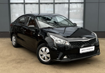 Подержанный автомобиль Kia Rio Sedan 2021 года (3 фото)