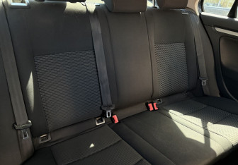 Подержанный автомобиль Volkswagen Jetta Sedan 2009 года (11 фото)