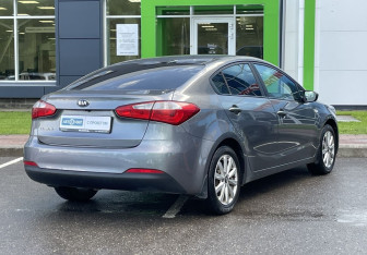 Подержанный автомобиль Kia Cerato Sedan 2014 года (5 фото)