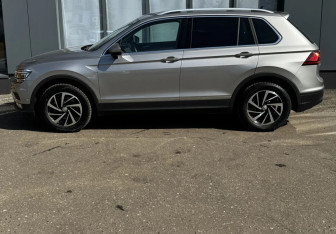 Подержанный автомобиль Volkswagen Tiguan 2018 года (5 фото)