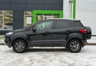 Подержанный автомобиль Ford EcoSport 2015 года (8 фото)