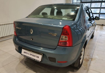 Подержанный автомобиль Renault Logan Sedan 2012 года (6 фото)