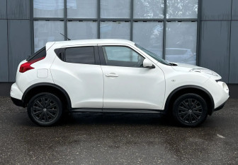 Подержанный автомобиль Nissan Juke 2012 года (7 фото)