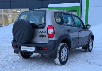 Подержанный автомобиль Chevrolet Niva 2018 года (5 фото)