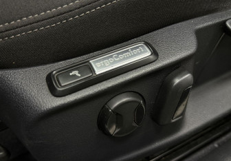 Подержанный автомобиль Volkswagen Passat Wagon 2017 года (20 фото)