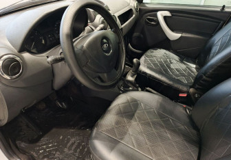 Подержанный автомобиль LADA (ВАЗ) Largus Wagon 2017 года (10 фото)