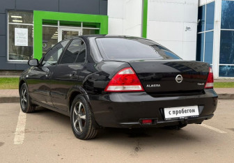 Подержанный автомобиль Nissan Almera Classic 2011 года (7 фото)