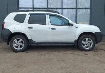 Подержанный автомобиль Renault Duster 2019 года (5 фото)