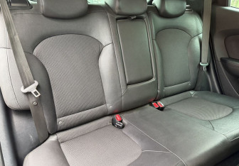 Подержанный автомобиль Hyundai ix35 2014 года (11 фото)